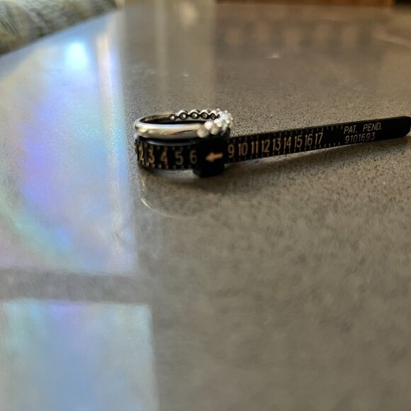 Quince lab grown diamond shared prong halfway band size 6, white gold - Picture 11 of 12